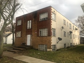 631 Mulberry St in Cincinnati, OH - Foto de edificio - Primary Photo