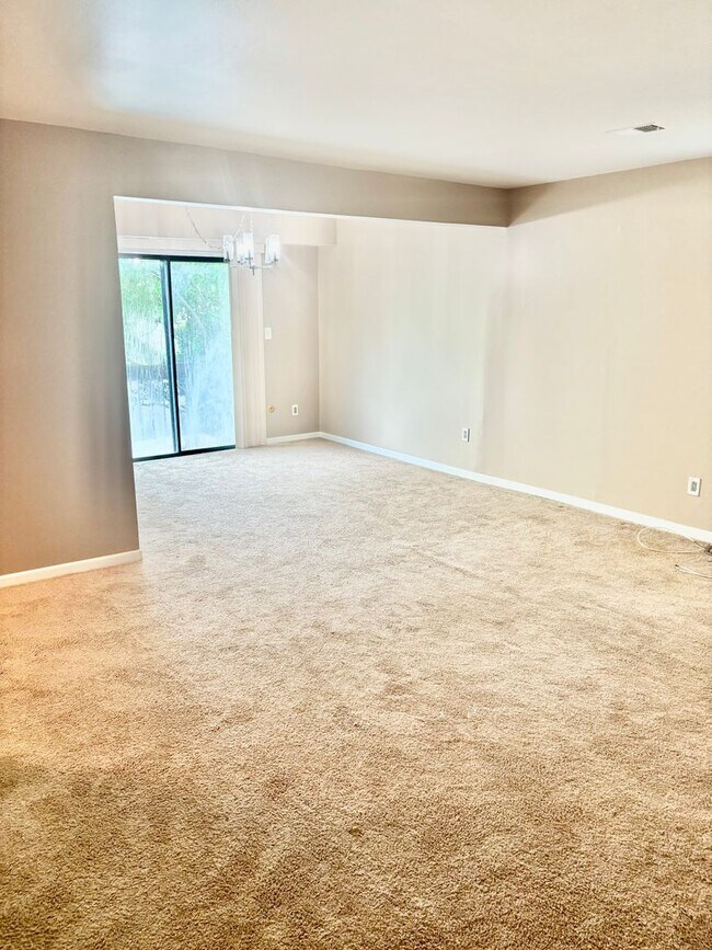 property at R2 Avon Dr E