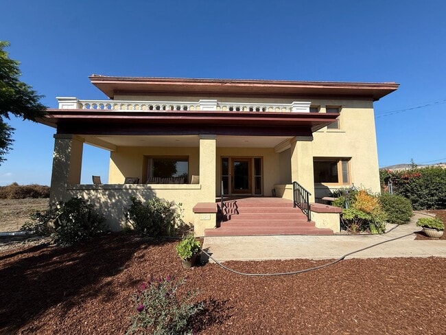 property at 4645 Walnut Ave