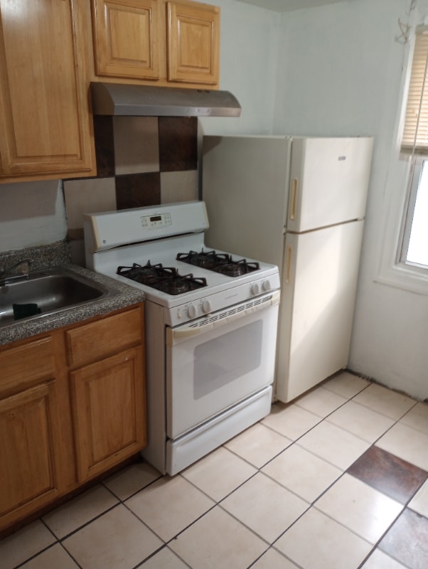 property at 16xx W Juniata St