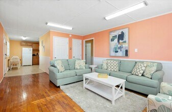 7406 Coastal Hwy-Unit -2B in Ocean City, MD - Building Photo - Building Photo
