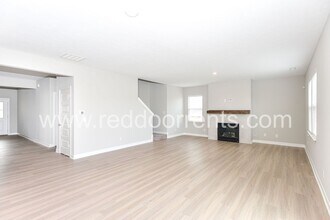 7356 Parkstay Ln in Indianapolis, IN - Building Photo - Building Photo