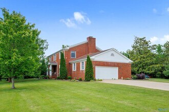 1217 Indian Creek Rd NW in Huntsville, AL - Building Photo - Building Photo