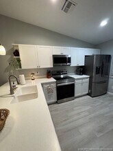 2919 SE Cypress St in Stuart, FL - Building Photo - Building Photo