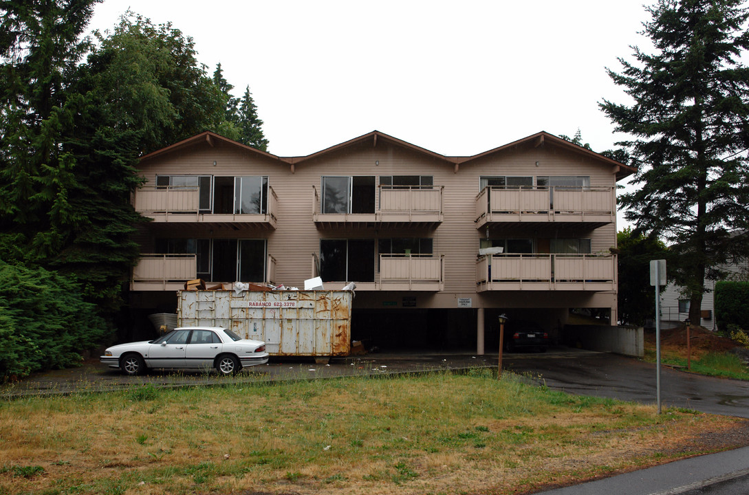 Monte Bella in Bellevue, WA - Building Photo