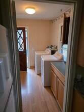 14020 S Pacific Hwy W in Monmouth, OR - Foto de edificio - Building Photo