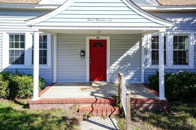 306 W Broad St in Dunn, NC - Building Photo - Building Photo