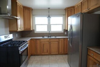 3860 Paula St in La Mesa, CA - Foto de edificio - Building Photo