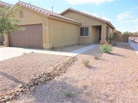 364 W Dawn Blossom Dr in Green Valley, AZ - Building Photo