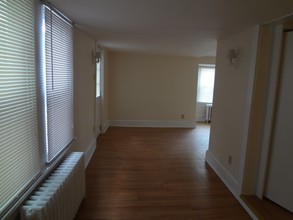 5 S Marion Ave, Unit First Floor in Ventnor City, NJ - Building Photo - Building Photo
