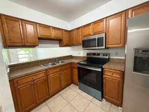 2841 Willow Run in Orlando, FL - Building Photo - Building Photo