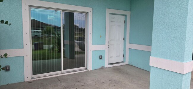 4602 25th St SW in Lehigh Acres, FL - Building Photo - Building Photo