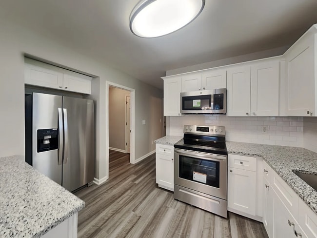 property at 1307 Crandon Dr