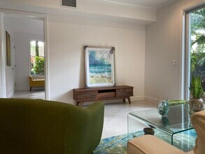 226 Chilean Ave-Unit -5 in Palm Beach, FL - Building Photo - Building Photo