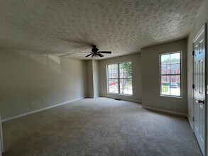 3153 Kingswood Glen in Decatur, GA - Building Photo - Building Photo