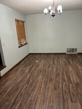 3625 NW 52nd St in Oklahoma City, OK - Building Photo - Building Photo