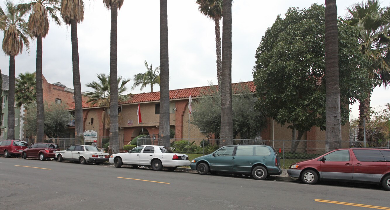 Casa Brae in Los Angeles, CA - Building Photo