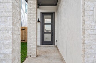 4330 Avron Dr in Stafford, TX - Building Photo - Building Photo