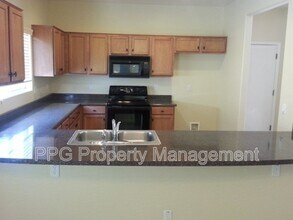 12226 W Ironwood St in El Mirage, AZ - Foto de edificio - Building Photo
