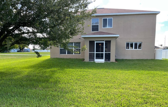 1156 NW 1st Ave in Cape Coral, FL - Building Photo - Building Photo