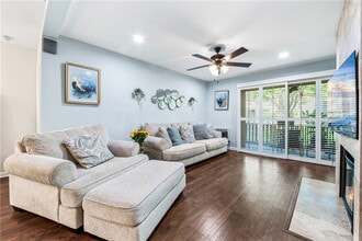 7890 E Spring St in Long Beach, CA - Building Photo - Building Photo