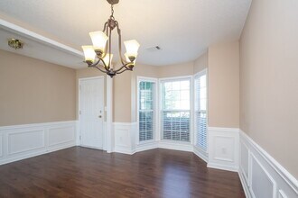 203 Cleavers Cl in Woodstock, GA - Foto de edificio - Building Photo