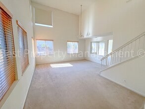 15537 Oceanside Way in San Leandro, CA - Building Photo - Building Photo