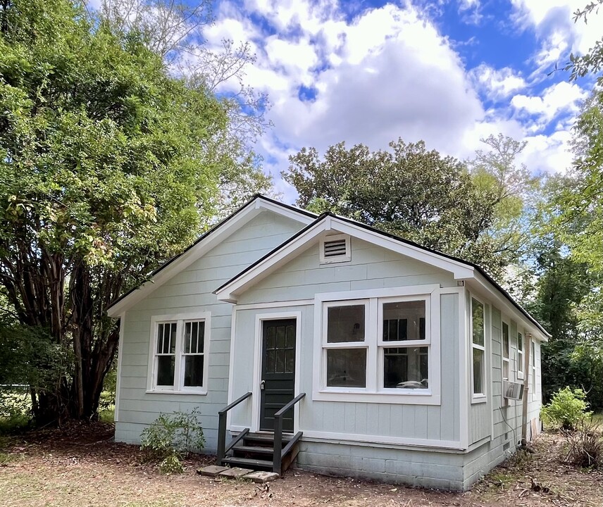 249 Byrnes Cir in Columbus, MS - Building Photo