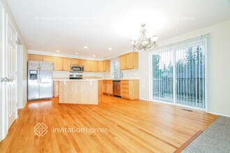 27211 212th Ave SE, Unit 0710 in Maple Valley, WA - Foto de edificio - Building Photo