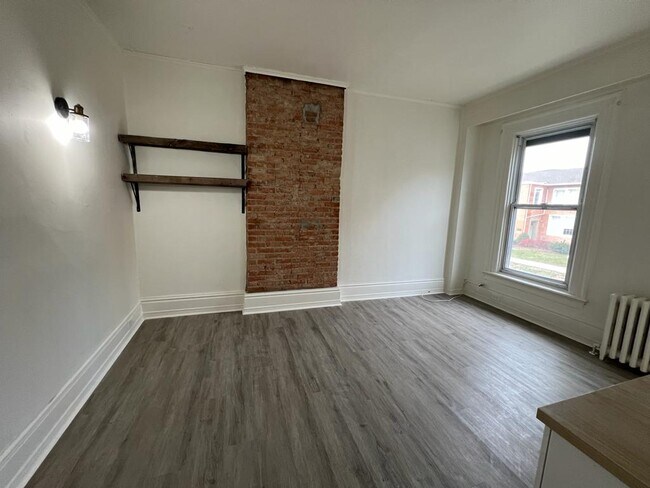 86 Church St in St Catharines, ON - Building Photo - Building Photo