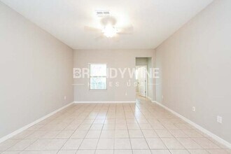 5576 Mercado Dr in Port Richey, FL - Building Photo - Building Photo