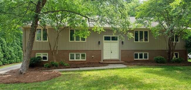 property at 1410 Bearhollow Rd