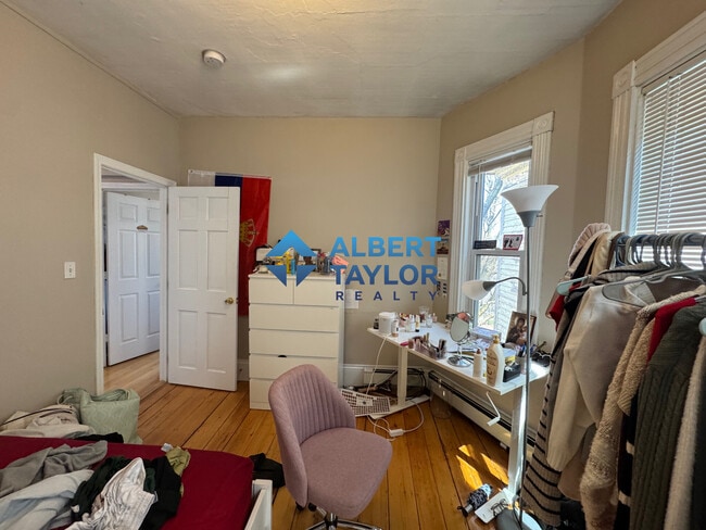 68 Calumet St, Unit 3 in Boston, MA - Building Photo - Building Photo