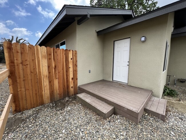 28994 Rd 168 in Visalia, CA - Building Photo - Building Photo