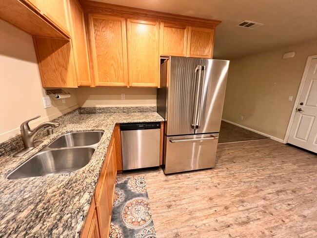 property at 546 N Gertrude Ave