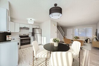 362 W Elizabeth St in Monroe, WA - Building Photo - Building Photo