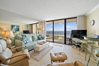 100 Ocean Trail Way, Unit 609 in Jupiter, FL - Foto de edificio - Building Photo