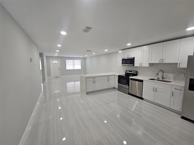 4072 SW 51st St, Unit 1 in Fort Lauderdale, FL - Building Photo - Building Photo