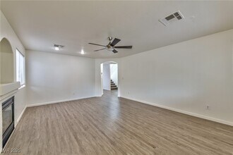 949 Medina De Leon Ave in Henderson, NV - Building Photo - Building Photo
