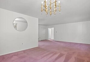 5637 Crabapple Dr in Frederick, MD - Building Photo