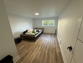 5502 E L St in Tacoma, WA - Building Photo - Building Photo