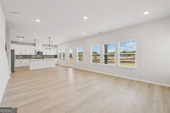 2968 Sweet Red Cir in Buford, GA - Building Photo - Building Photo