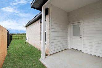 21030 Shore Oak Dr in Cypress, TX - Building Photo - Building Photo