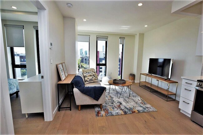 41-26 44th St in Queens, NY - Building Photo - Building Photo