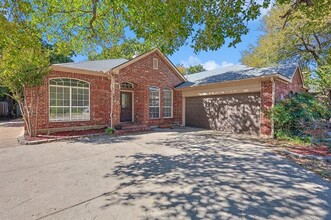 7009 Stephanie Ct in North Richland Hills, TX - Building Photo - Building Photo