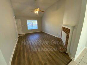 7895 Bentwood Cir in Memphis, TN - Building Photo - Building Photo