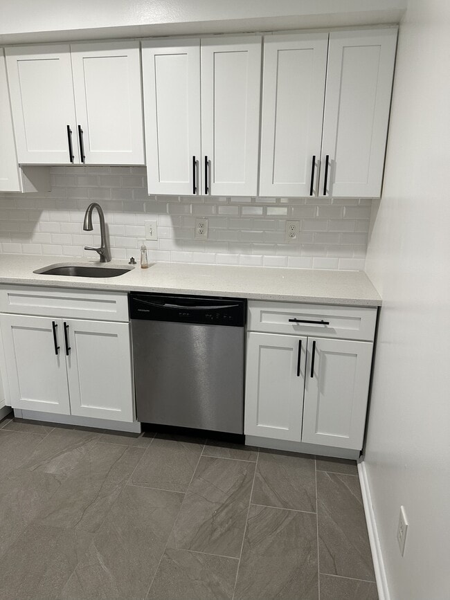 598 Belmont Ave in Southampton, PA - Building Photo - Building Photo