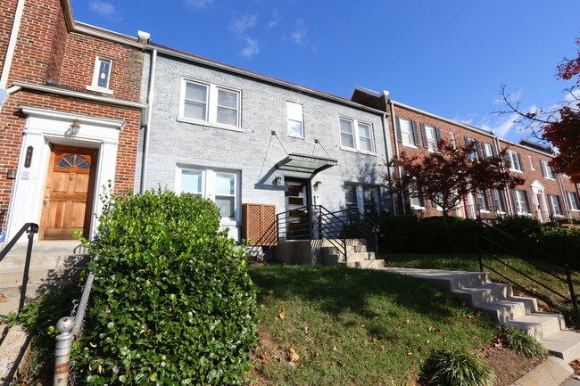 961 Randolph St NW in Washington, DC - Building Photo - Building Photo
