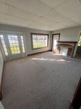 43300 N Interstate 94 Service Dr in Belleville, MI - Building Photo - Building Photo