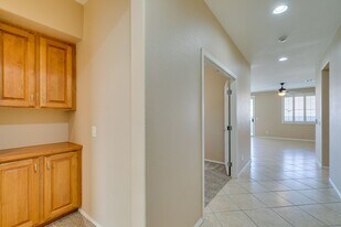 6290 Majestic Hills Ave in Las Vegas, NV - Building Photo